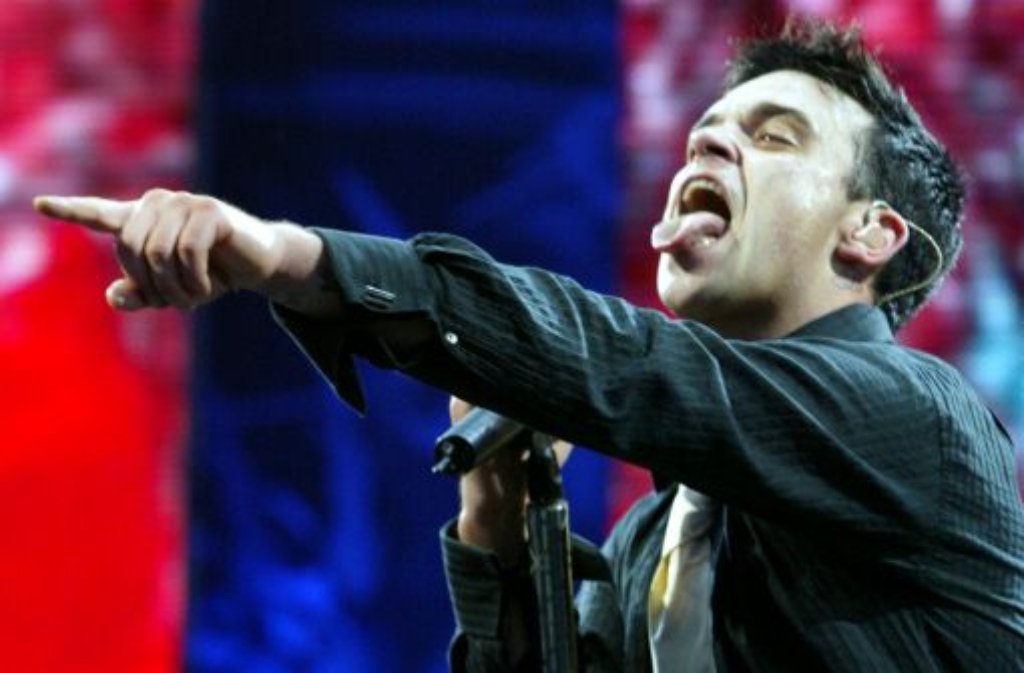 Der britische Sänger Robbie Williams präsentierte die MTV Europe Music Awards in London im Jahr 1996.