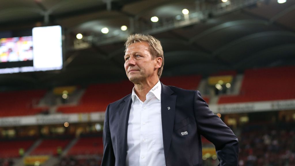 Kader des VfB Stuttgart: Guido Buchwald tritt gegen Michael Reschke nach