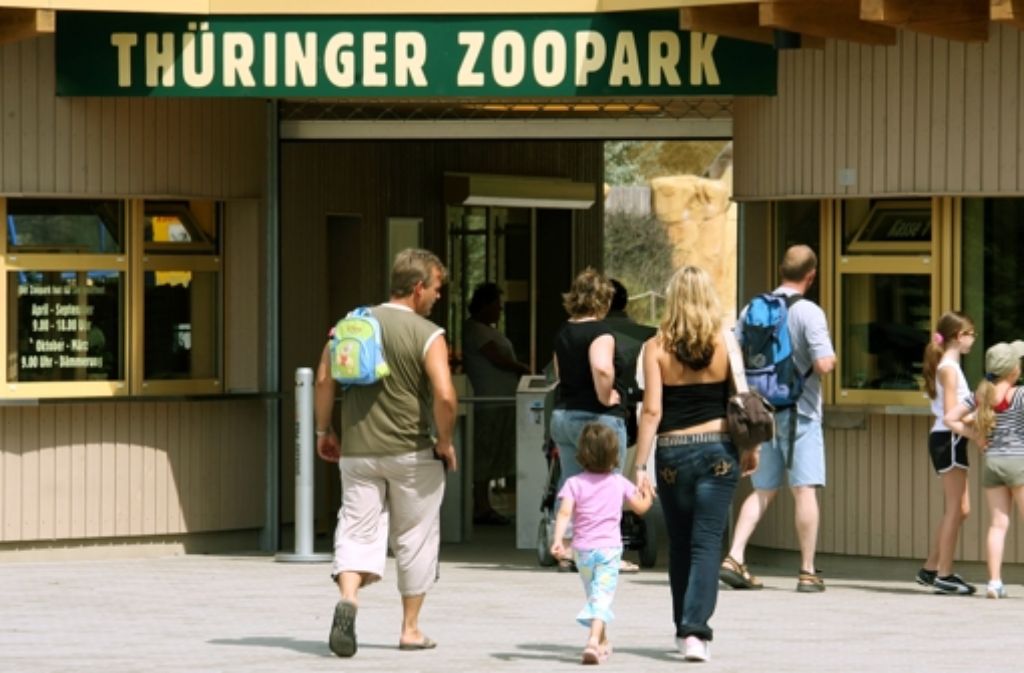 ... in Erfurt. Hier war er von 2009 an als Leiter des Thüringer Zooparks tätig.