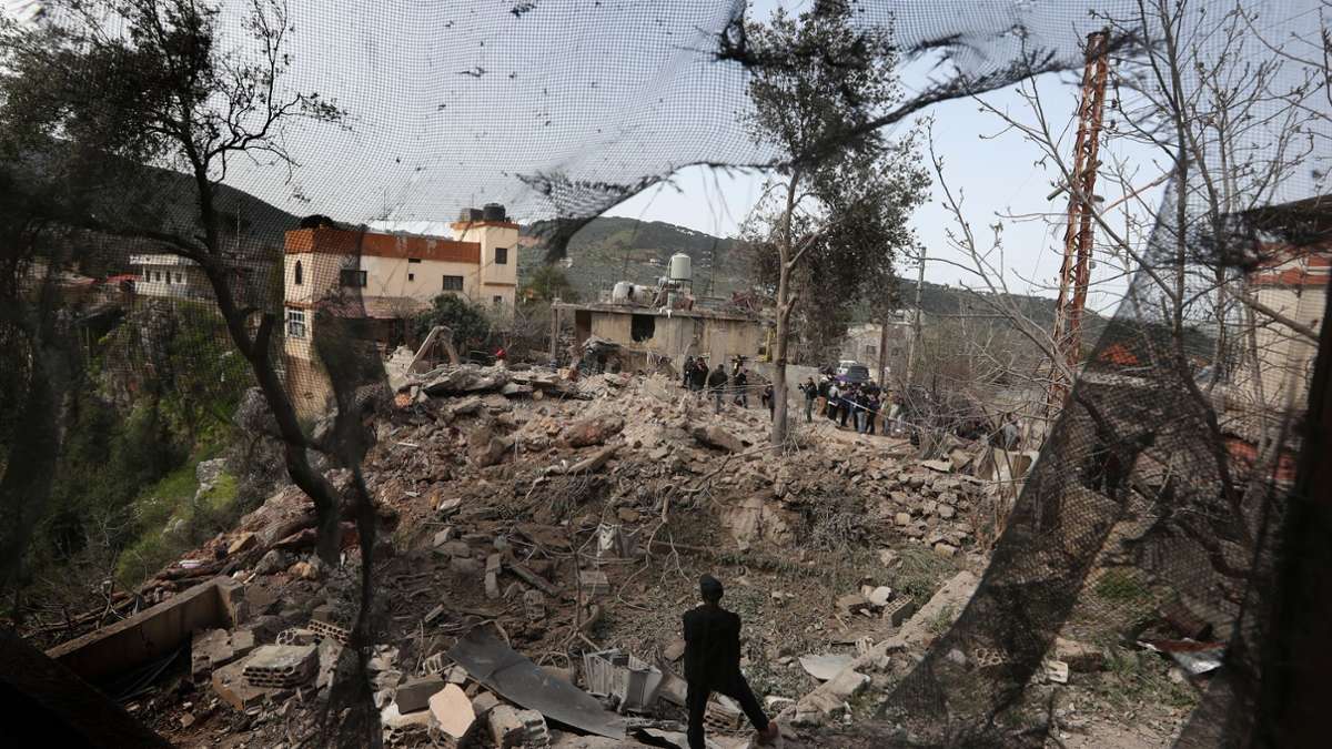 Bei zwei Luftangriffen wurden am Mittwochabend nach libanesischen Angaben mindestens neun Menschen getötet.