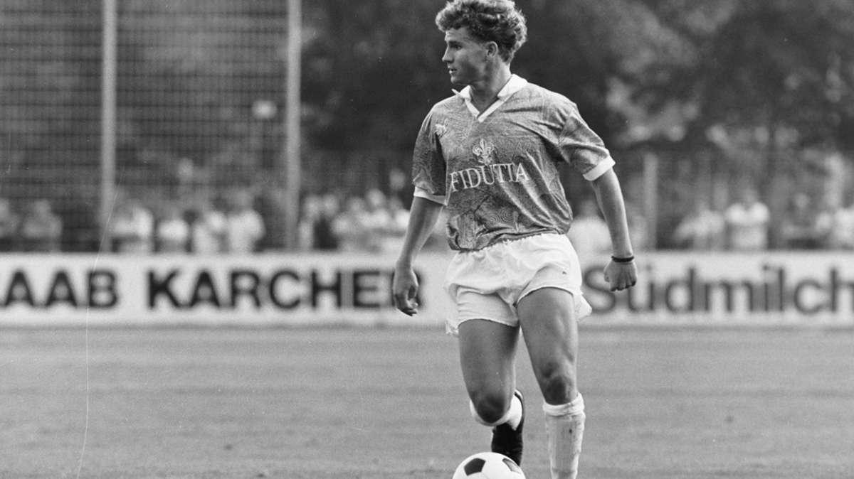 Marc Arnold stammt aus der Kickers-Jugend, spielte 1993/94 eine Saison in Ulm und wechselte danach zu Borussia Dortmund. Zuletzt war er Sportgeschäftsführer beim Chemnitzer FC.