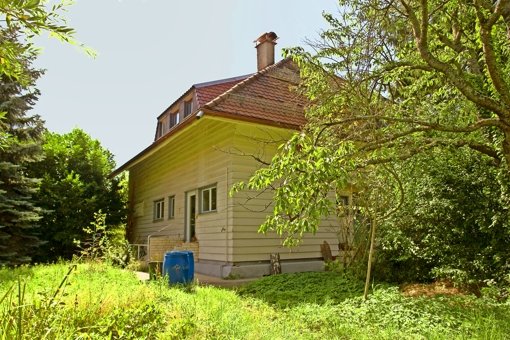 Das Finsterlin-Haus am Frauenkopf soll „exklusiven Eigentumswohnungen“ weichen. Foto: privat
