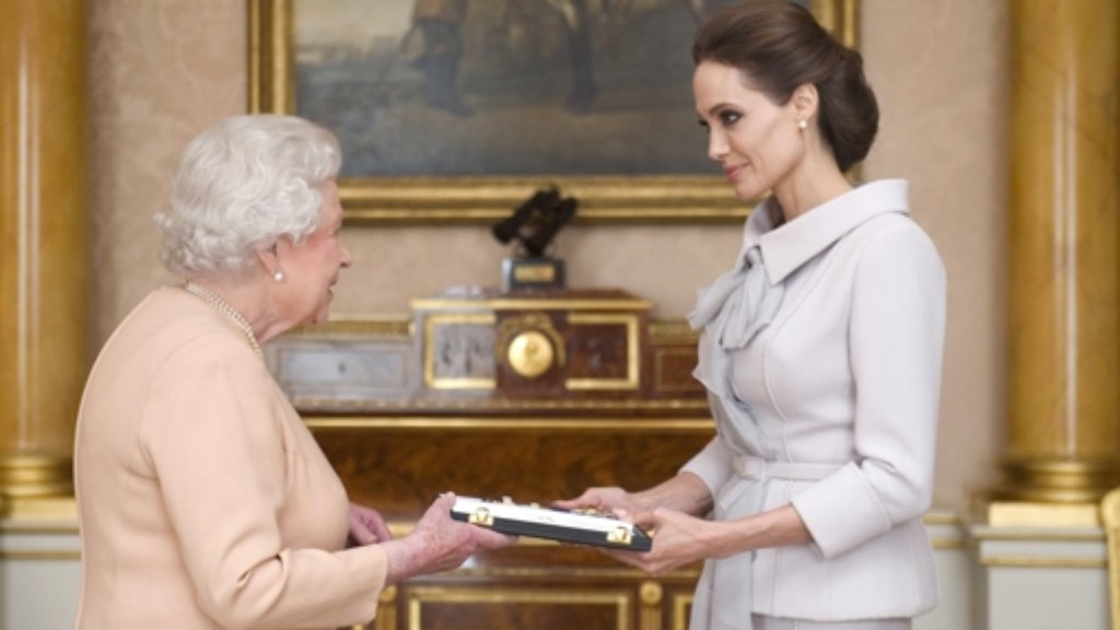Angelina Jolie: Die Queen erteilt höchste Ehren
