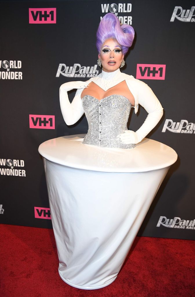 Alexis Michelle in einem auffälligen Outfit bei der Premiere der neuen Staffel von „RuPaul’s Drag Race“.