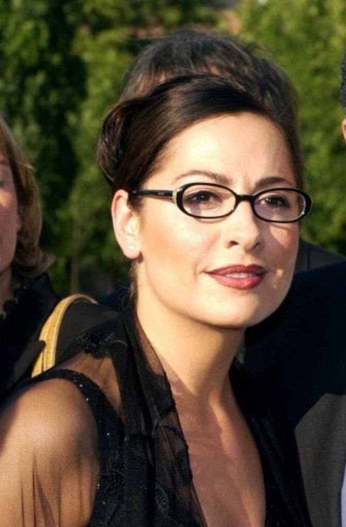 Mutig: "Tatort"-Kommissarin Simone Thomalla trägt ihre Brille sogar auf dem roten Teppich.