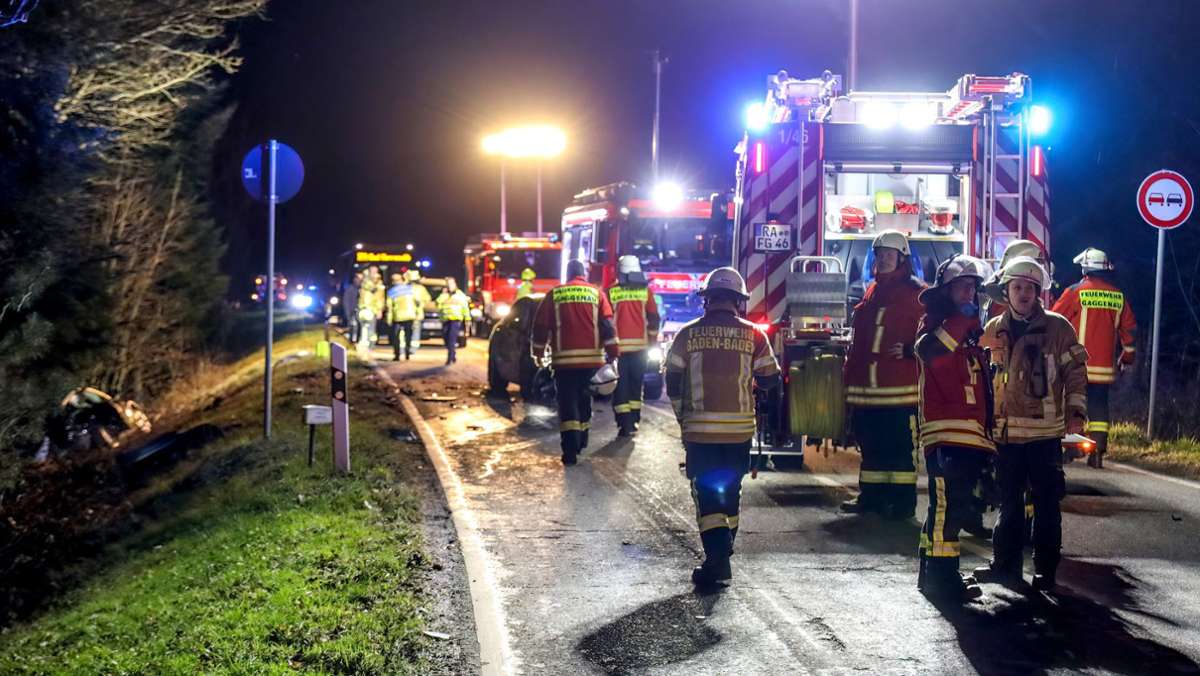 Schwerer Unfall bei Gaggenau: 65-Jähriger stirbt bei Crash mit drei Autos