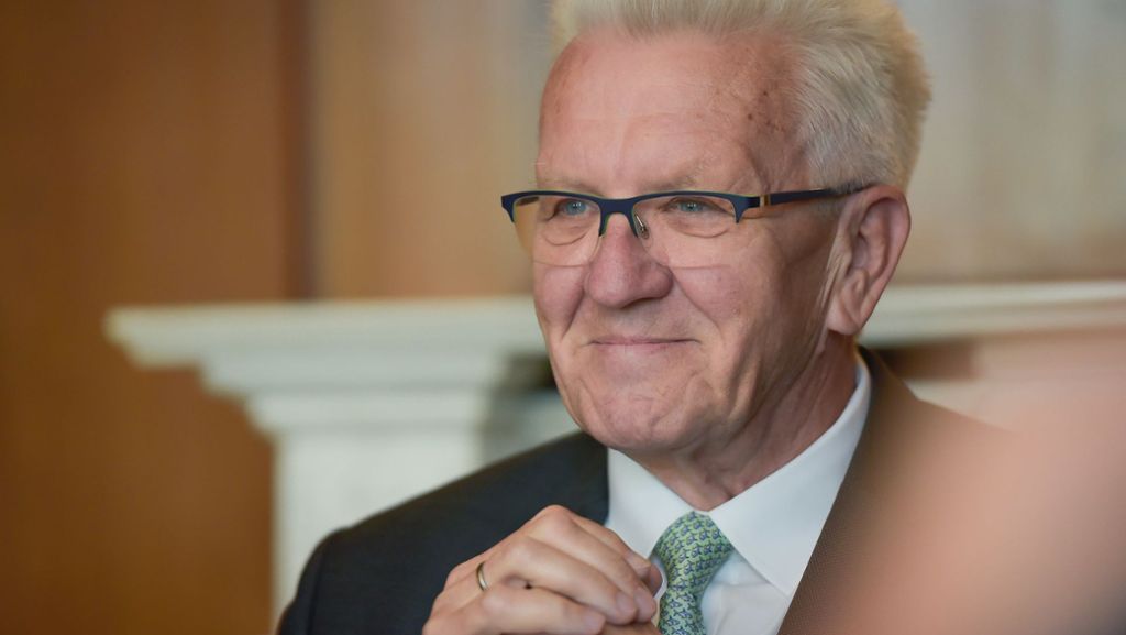  An diesem Donnerstag will Winfried Kretschmann erklären, ob er die Grünen in den Landtagswahlkampf 2021 führt. Verfolgen Sie auf unserer Website die Pressekonferenz des Ministerpräsidenten live. 