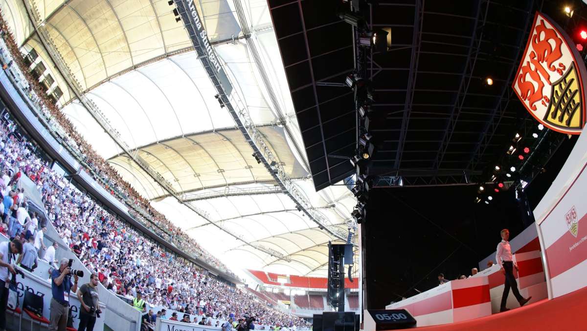  Die ursprünglich auf den 28. März angesetzte Mitgliederversammlung des VfB Stuttgart soll nun doch auf den Sommer verschoben werden – und als Präsenzveranstaltung stattfinden. 