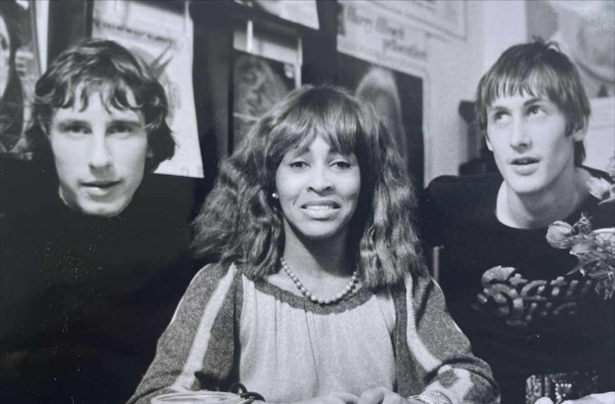 Tina Turner 1976 im Plattenladen Diskus in Stuttgart.