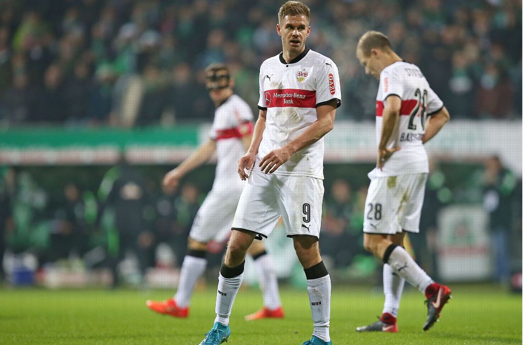 Hängende Köpfe beim VfB nach dem Spiel gegen Werder Bremen.