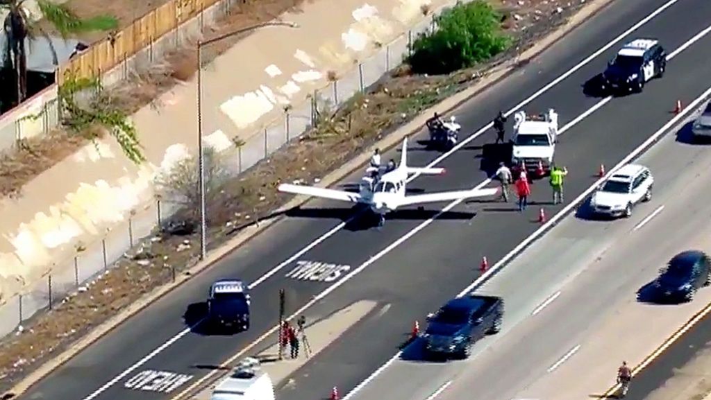 San Diego: 25-jährigem Fluglehrer gelingt Notlandung auf Autobahn