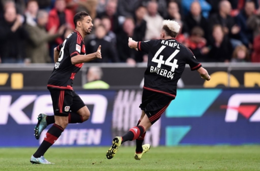 Karim Bellarabi gelingt der Anschlusstreffer für Leverkusen.