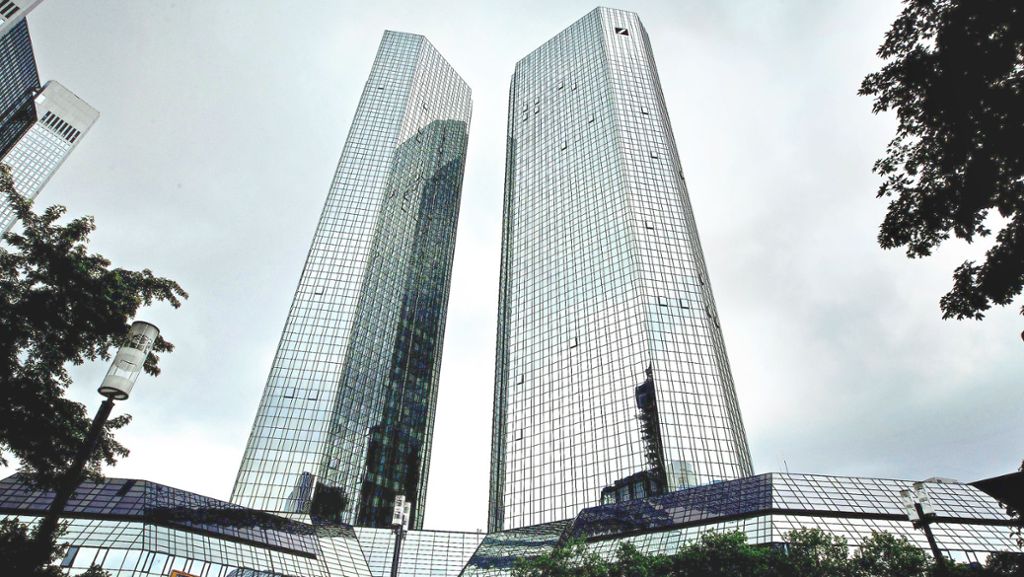 Gewinn löst nicht alle Probleme: Deutsche Bank will es alleine schaffen