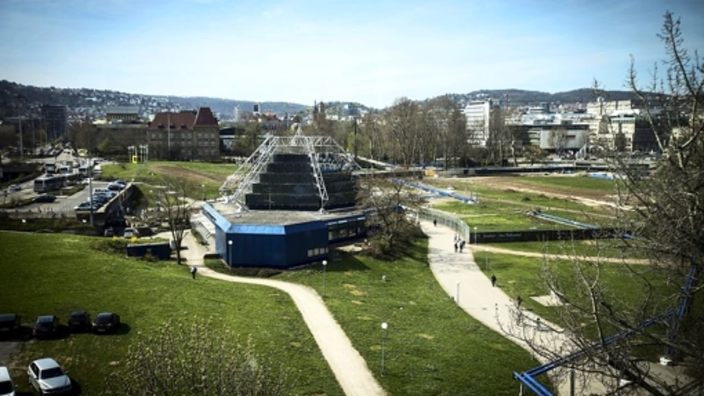 Stuttgarter Gemeinderat stimmt zu: Das Planetarium bleibt endgültig im  Schlossgarten