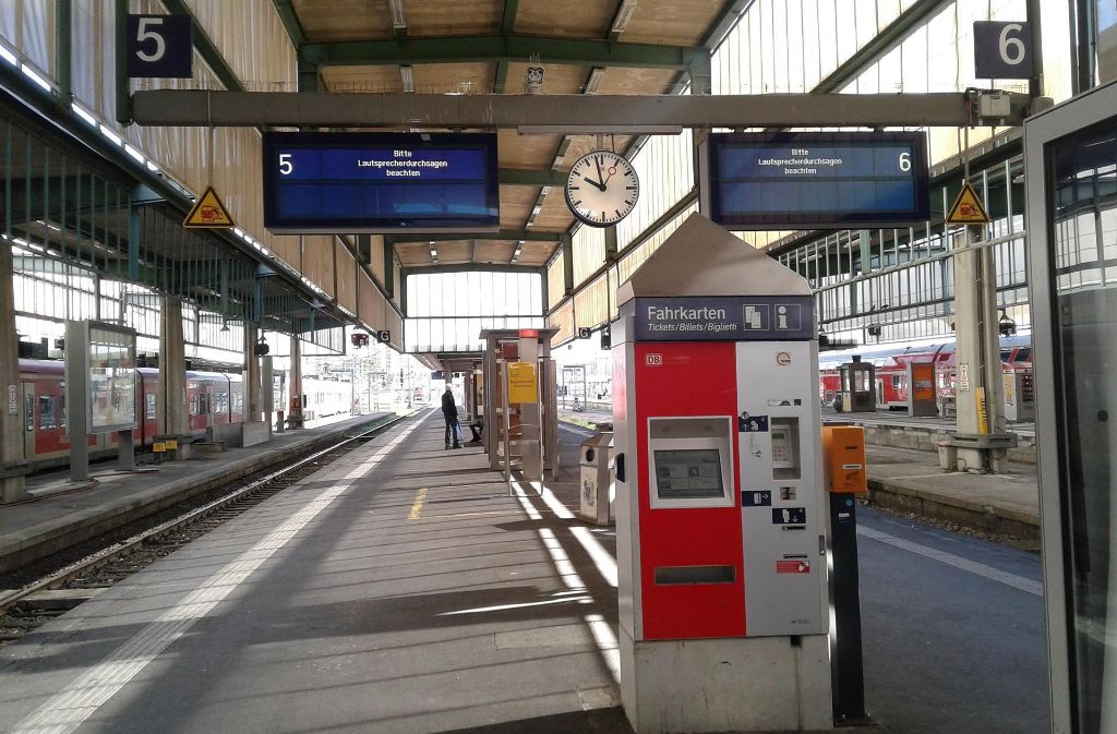 Auch in Stuttgart sind bei der Deutschen Bahn...