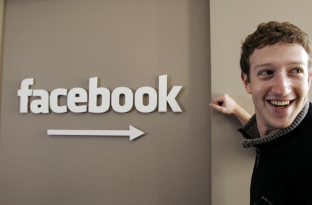 August 2008: Facebook hat 100 Millionen Nutzer. Dezember 2008: Facebook Connect verknüpft den Dienst mit vielen Webseiten im Netz.