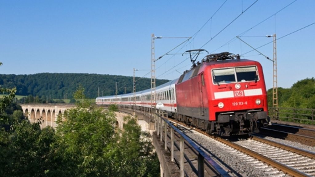 Schienenverkehr: Aufsicht der Bahn rügt marode Brücken
