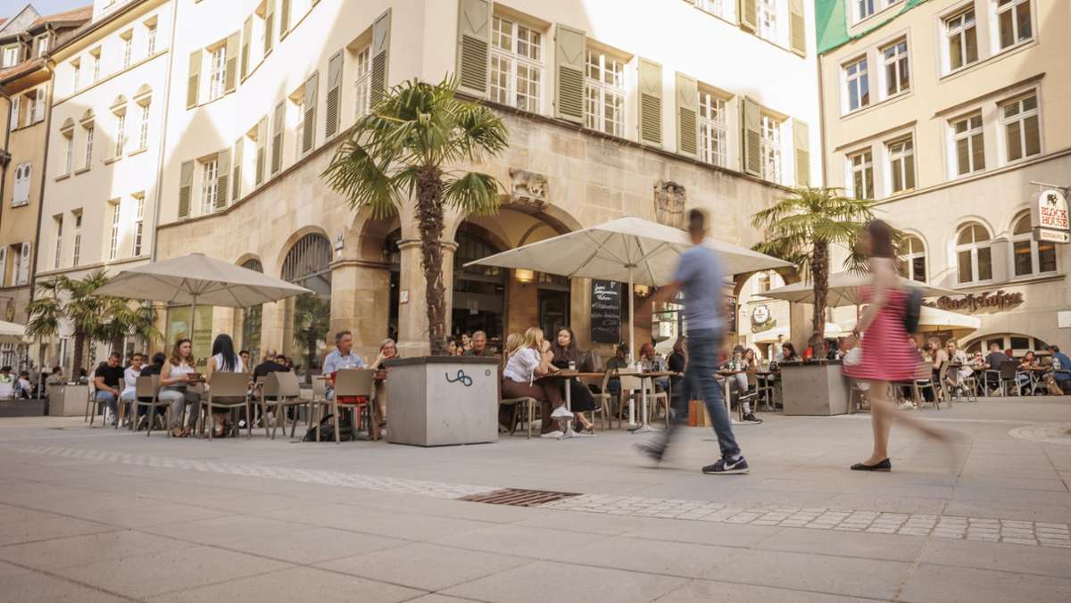 Außengastronomie in Stuttgart: Die Lokale und Terrassen sind voll, aber das Personal fehlt