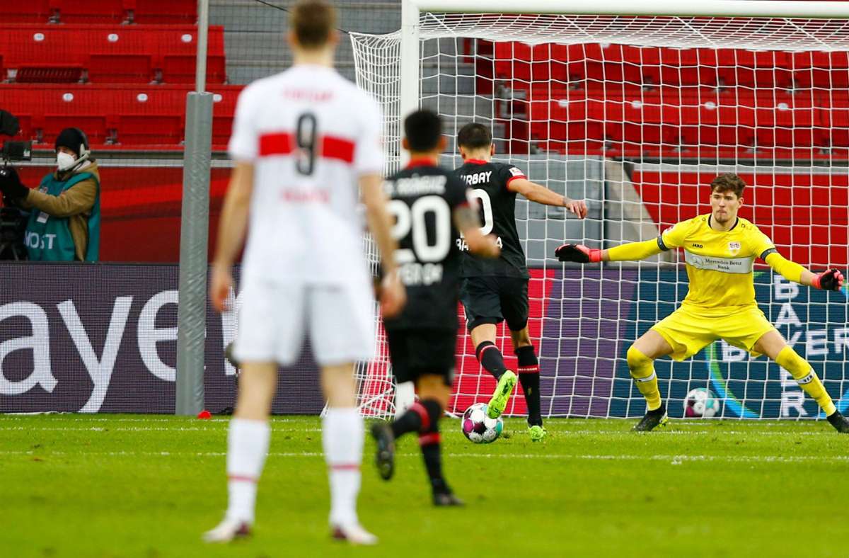 Leverkusen drückte weiter auf das Tempo und ging in der 31. Minute durch den zweiten Treffer von Demirbay mit 2:0 in Führung. So blieb es auch bis zur Pause.