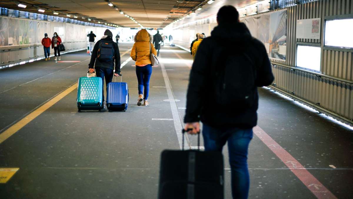  Am Stuttgarter Hauptbahnhof sorgt ein 25-Jähriger für Unruhe – und belästigt Reisende. Seine Aggressivität ruft die Bundespolizei auf den Plan. 