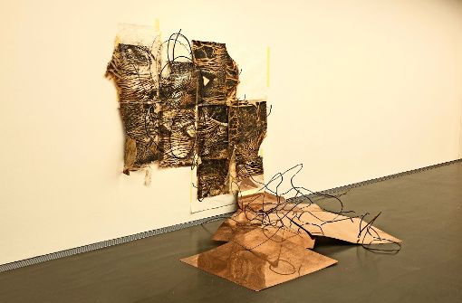 Bild und Skulptur zugleich: Im Kunstmuseum zeigt Myriam Holme ihre erweiterte Malerei. Foto: Kunstmuseum