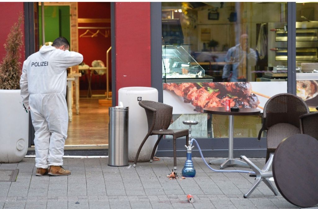 In diesem Restaurant hat der Täter angefangen, mit einem großen Messer wild um sich zu schlagen. Foto: AFP