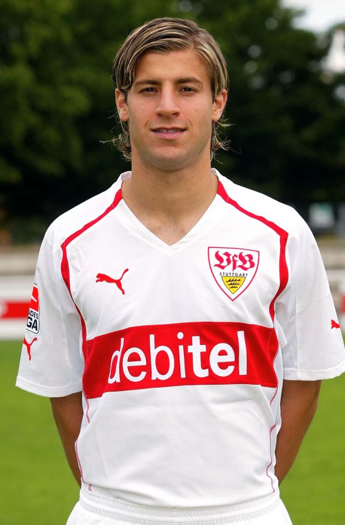 Sein Bruder Marco Caligiuri wurde einst beim VfB ausgebildet und kam mittlerweile immerhin 100 Mal in der Bundesliga zum Einsatz. Zusammen haben die Caligiuri-Brüder 377 Bundesligaspiele absolviert. Rang 13.
