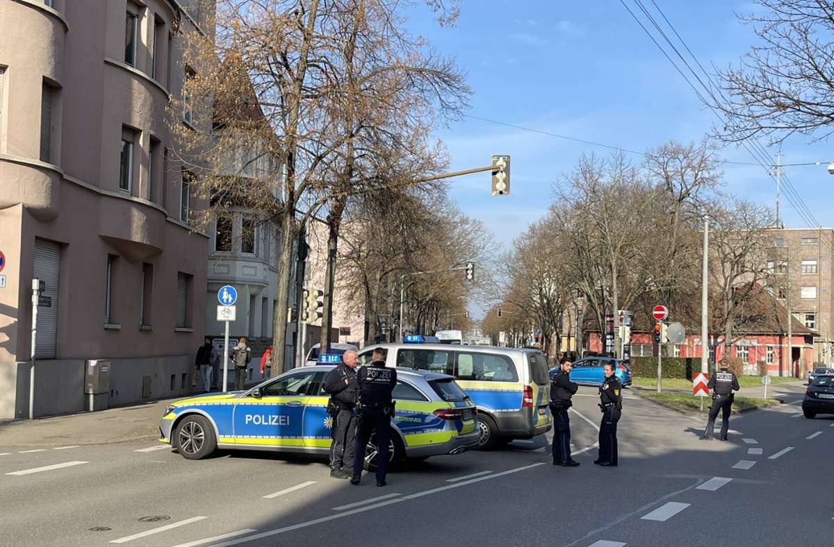 ... der Polizei wurden gegen 14.30 Uhr an den Wilhelm-Geiger-Platz gerufen.