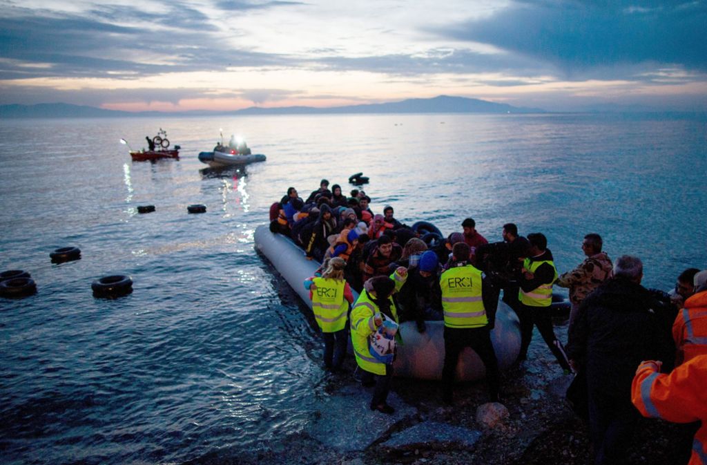 Immer wieder landen Flüchtlinge vom nahen türkischen Festland auf Lesbos.
