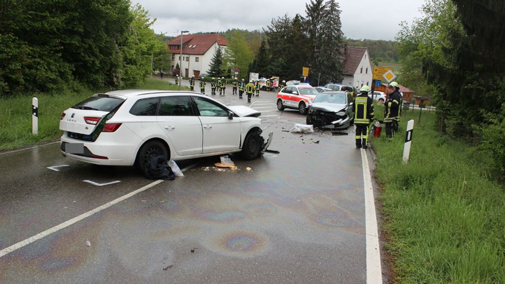 Heilbronn: Fünf Schwerverletzte bei Frontalzusammenstoß nach Sekundenschlaf