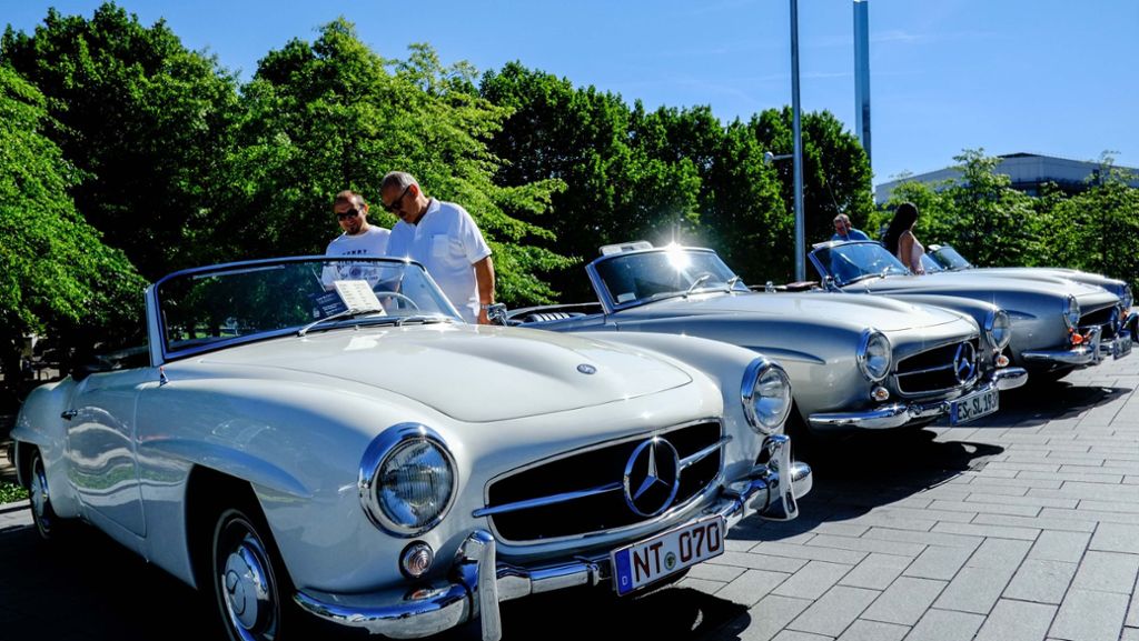 Oldtimer-Schau im Mercedes-Benz-Museum: Autofans zeigen bei „Cars and Coffee“ ihre Schätze
