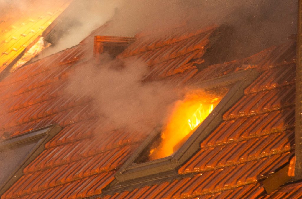 In Plüderhausen kam es zu einem ausgedehnten Dachstuhlbrand.