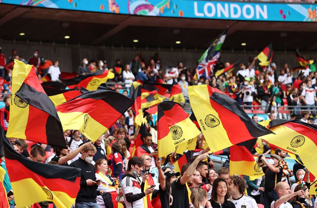 Auch einige Fans aus Deutschland sind nach London gereist.