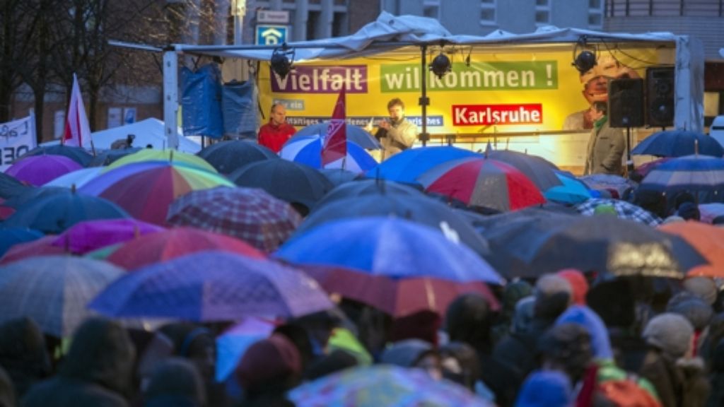 Gegen Pegida: Rund 1000 Menschen demonstrieren in Karlsruhe