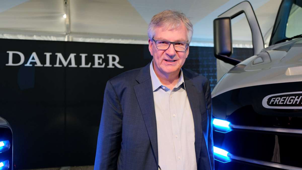  Der Stuttgarter Autobauer beschließt Details zur Aufspaltung in zwei eigenständige Konzerne. Daimler-Aktionäre werden zu 65 Prozent an dem Lkw-Hersteller beteiligt. Festgelegt wurde auch, wie die Anteilseigner an den Truck-Aktien teilhaben sollen. 