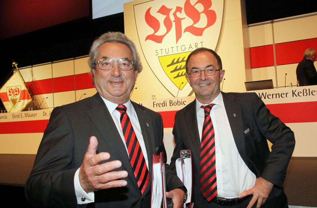Im Jahr 2003 wurde Staudt Präsident des VfB Stuttgart. Der VfB-Aufsichtsratsvorsitzende Dieter Hundt (l.) hatte ihn angerufen und gefragt, ob er nicht Lust auf etwas ganz anderes hätte. „Die hatte ich“, so Staudt.
