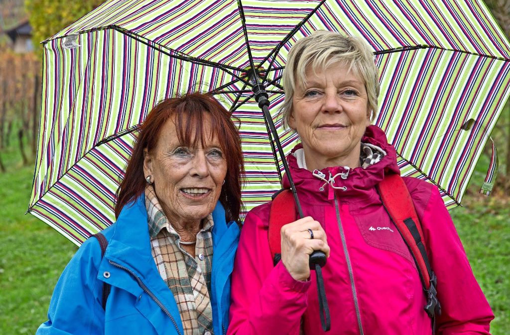 Das Single-Leben habe viele gute Seiten, sagen Susanne, 71, und Kerstin, 52. Bevor sie mit irgendjemand zusammen kommen, der nicht wirklich passt, bleiben sie lieber allein.