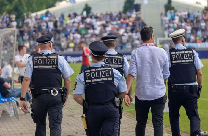 WFV-Pokal-Finale in Stuttgart: Polizei muss mehrfach einschreiten – 121 Fans in Gewahrsam