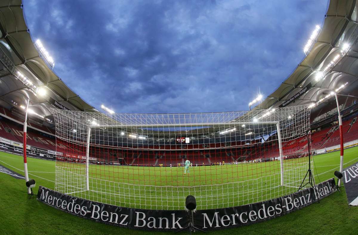 Die Mercedes-Benz Arena ist das Herzstück des modernen Neckarparks und Heimat des VfB Stuttgart. Auf der Dachterrasse können sich Paare trauen lassen. Weil es beim Fußball immer ein bisschen teurer wird,müssen hier 868 Euro zusätzlich bezahlt werden.