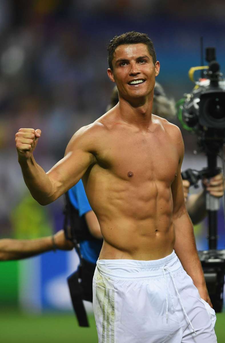Der Champions-League-Sieger 2016 heißt Real Madrid. In einem spektakulären Herzschlagfinale siegten die Königlichen im Elfmeterschießen von Mailand mit 5:3 gegen Lokalrivale Atletico Madrid. 1:1 hatte es nach 120 Minuten gestanden. Cristiano Ronaldo versenkte den entscheidenden Elfer.