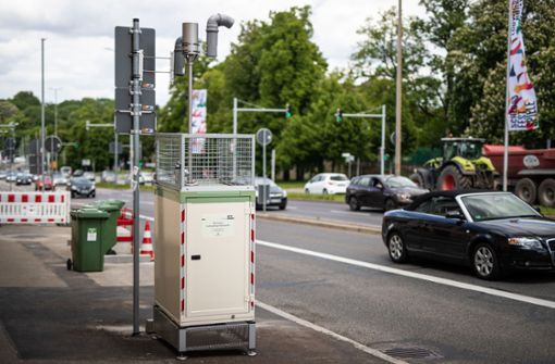 Am Neckartor in Stuttgart wurde der Grenzwert mit 36 Mikrogramm nur knapp unterschritten. Foto: dpa/Christoph Schmidt