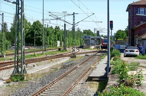 Wo sich am Bahnhof Weil der Stadt heute ein altes Abstellgleis befindet, wird bald ein Bahnsteig für die Hesse-Bahn entstehen. Foto: Simon Granville