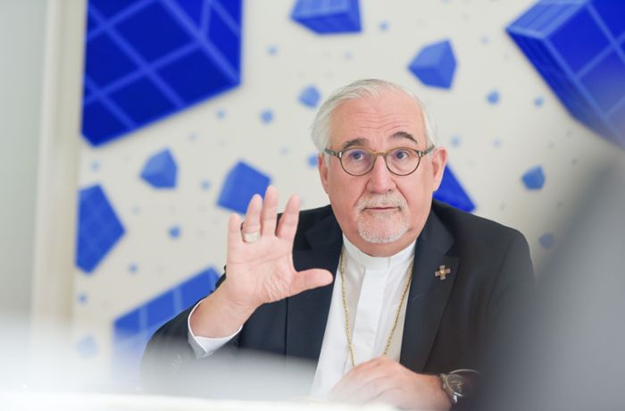 Bischof Gebhard Fürst im Interview: „Ich halte den Zölibat weiter hoch“