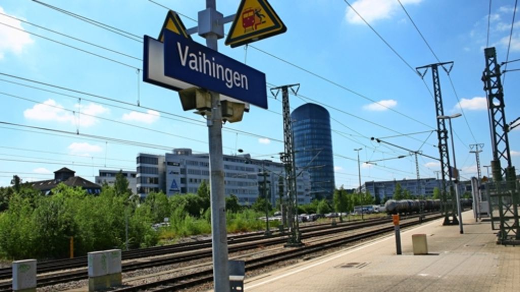  Vaihinger Lokalpolitiker und das Bündnis Filderbahnhof sehen sich durch eine Potenzialuntersuchung zum Regional- und Fernbahnhalt am Vaihinger Bahnhof bestätigt. Der prognostizierte Zuwachs an Fahrgastzahlen belege den Bedarf. 