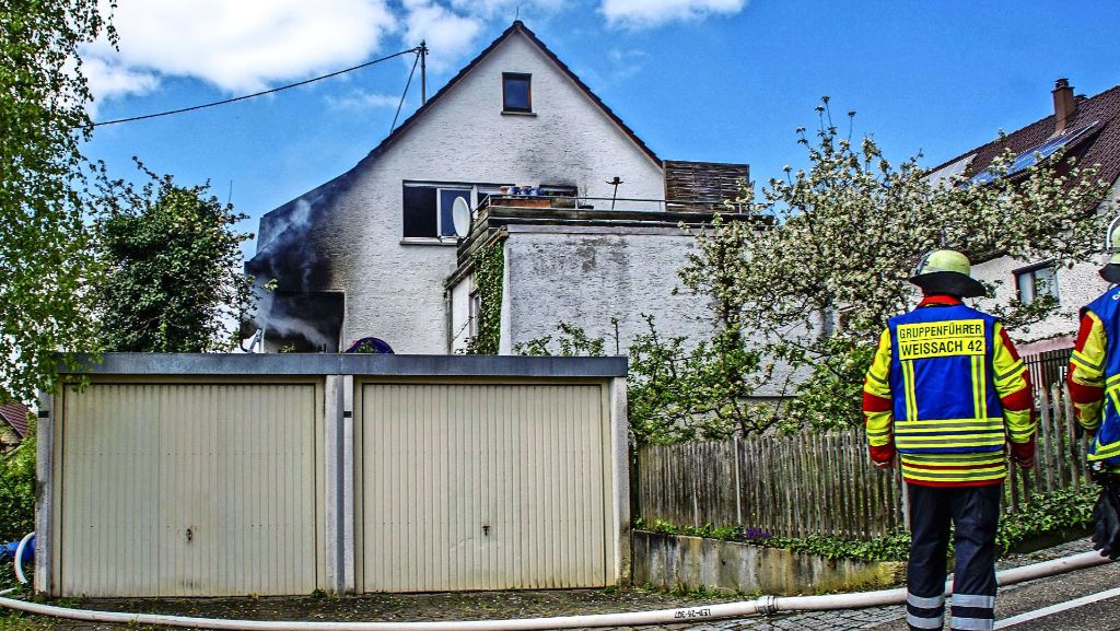 Brand in Weissach: Im Schlafzimmer im Erdgeschoss bricht das Feuer aus