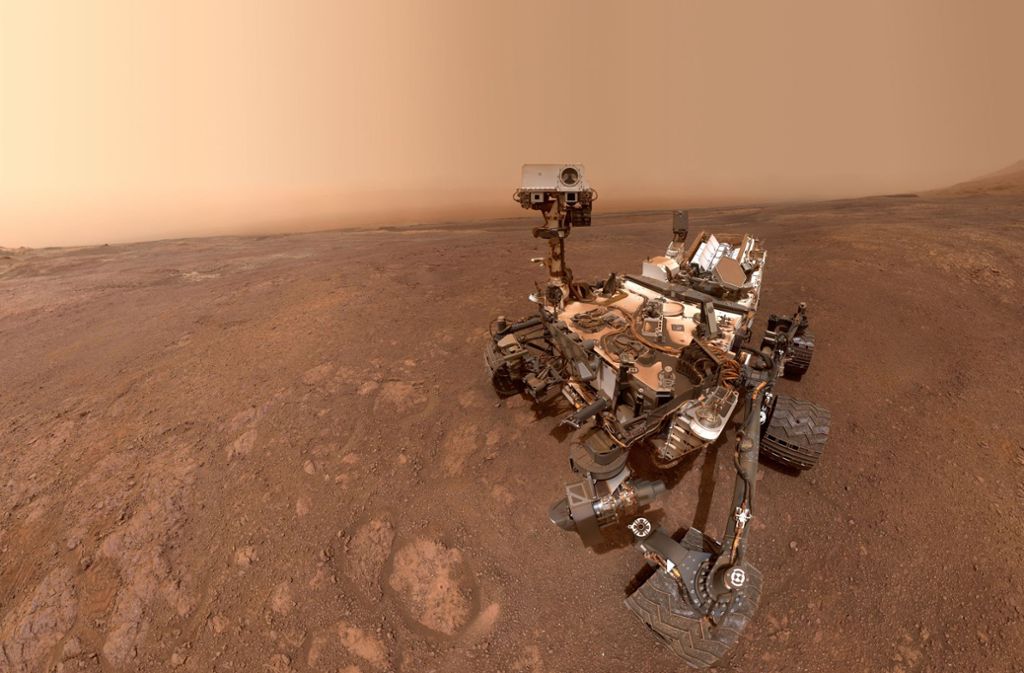 Die aus mehreren Bildern zusammengesetzte Aufnahme zeigt Opportunity, den am längsten laufenden Rover der NASA auf dem Mars. Das Bild wurde von dem Roboter mithilfe eines Arms selbst erstellt.