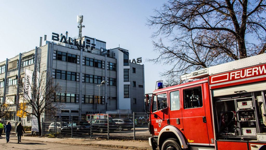 19 Menschen in Neuhausen verletzt: Großeinsatz wegen giftiger Blausäuredämpfen