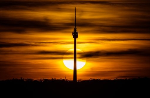 Nach drei Jahren kann vom  Fernsehturm aus endlich wieder auf Stuttgart herabgeschaut werden. Foto: dpa