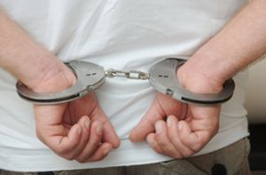 Rabiater Ladendieb verhaftet – Geschädigte gesucht
