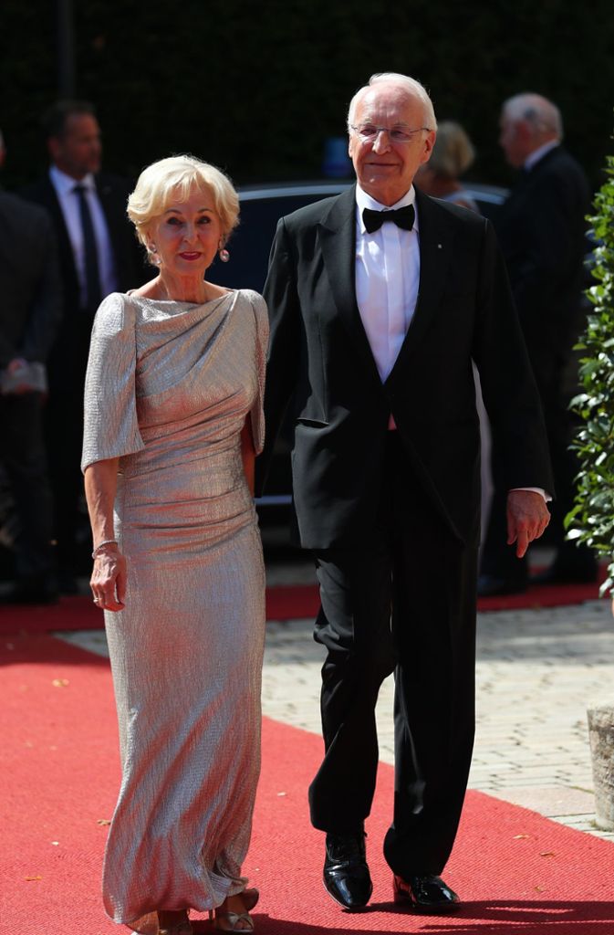 Der frühere bayerische Ministerpräsident Edmund Stoiber und seine Frau Karin